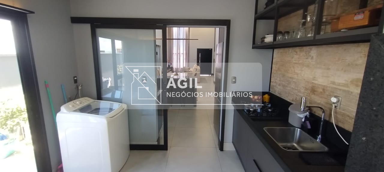 Casa nova a venda - Condomínio Residencial Vereda dos Campos - Eugênio de Melo - São José dos Campos - SP Área construída: 120m² Terreno: 250m² S