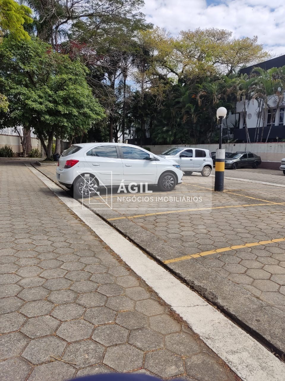 Aluga-se Apartamento Mobiliado no Condomínio Golden Park no Jardim Paulista - São José dos Campos