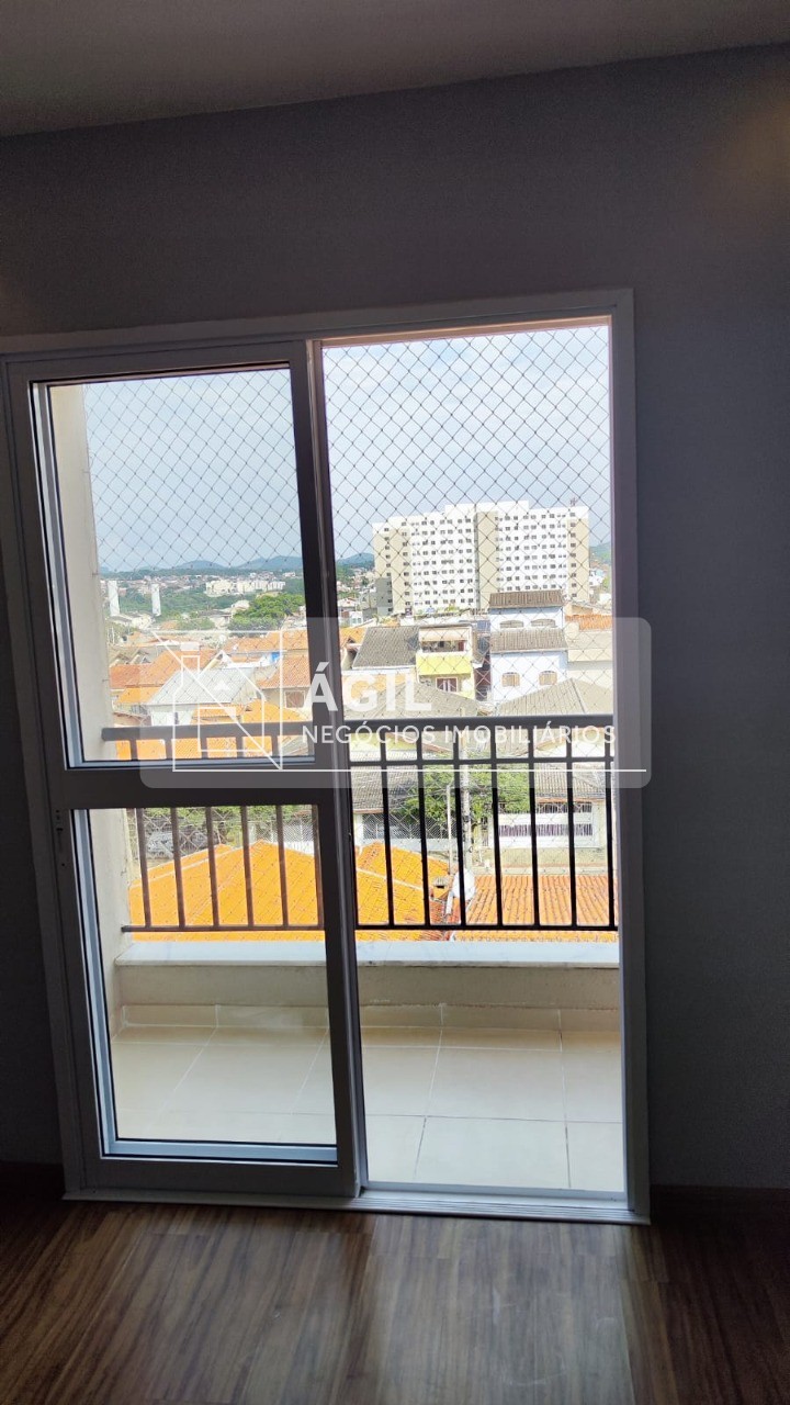 Vendo um apartamento localizado no bairro Bosque dos Ipês, próximo ao Shopping Jd. Oriente São José dos Campos SP. - 50m² - Sacada - 02 Dormitórios