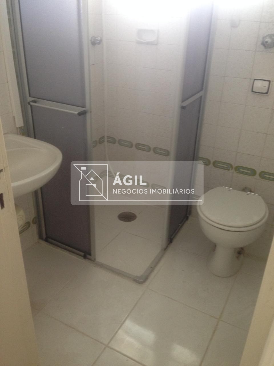 Vendo- apartamento com 1 dormitório na rua santa clara vila 