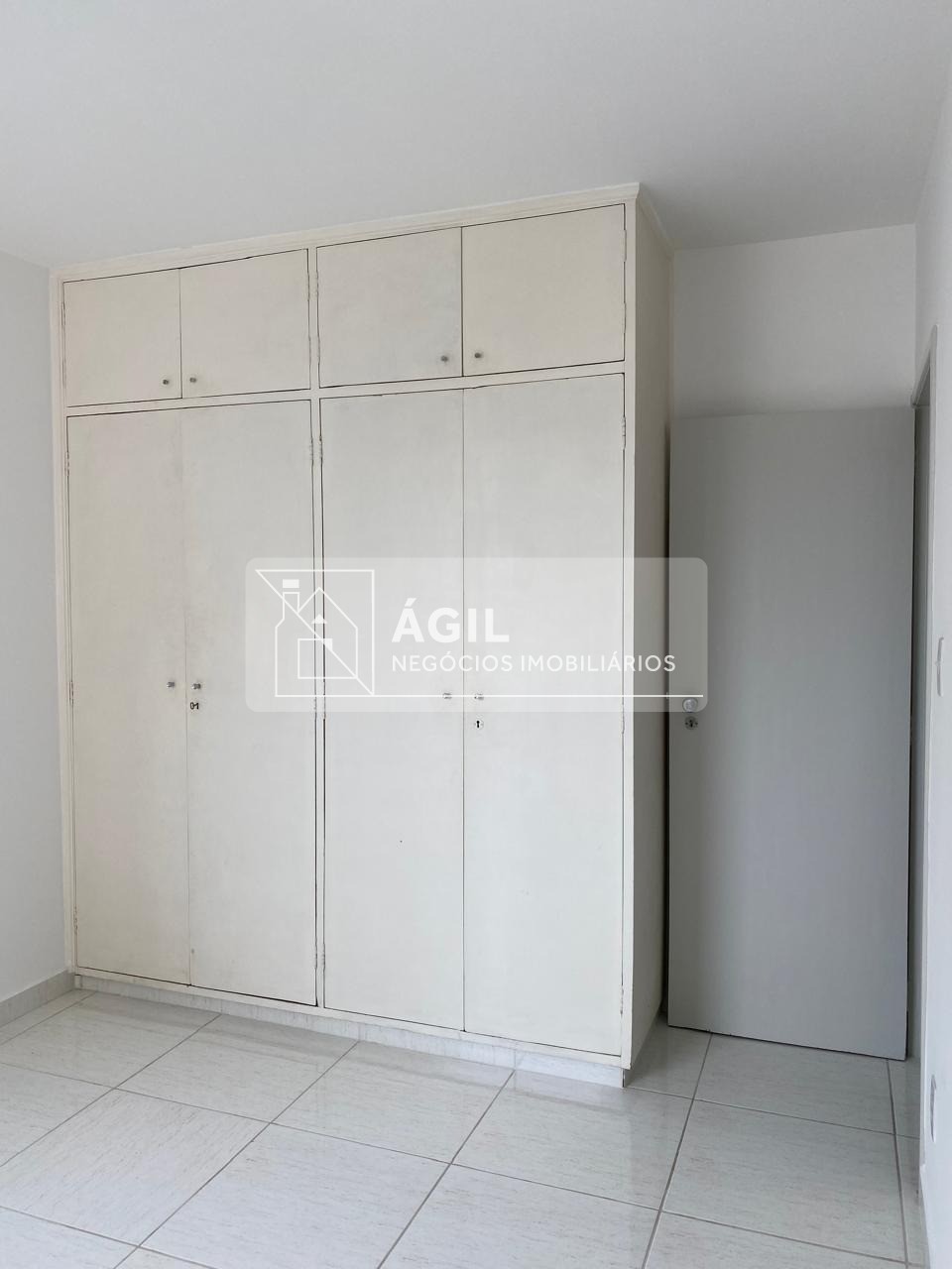 Vendo- apartamento com 1 dormitório na rua santa clara vila 