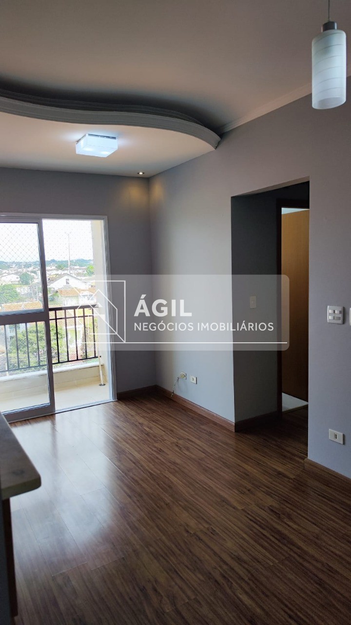 Vendo um apartamento localizado no bairro Bosque dos Ipês, próximo ao Shopping Jd. Oriente São José dos Campos SP. - 50m² - Sacada - 02 Dormitórios