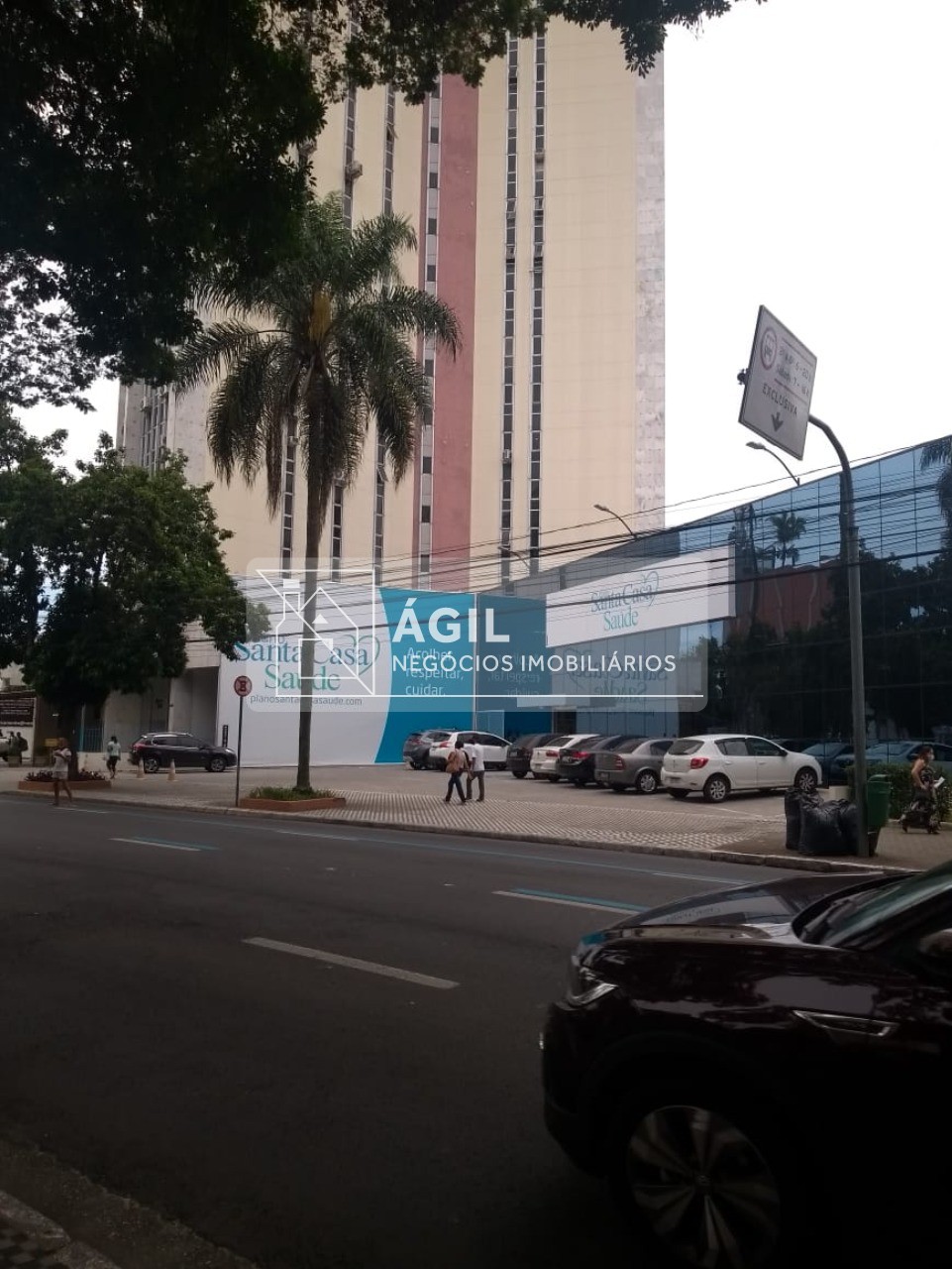 Venda Aceita permuta em uma sala comercial no Edifício San James em São Jose dos Campos-SP A sala comercial fica no Edifício Saint James à avenida d