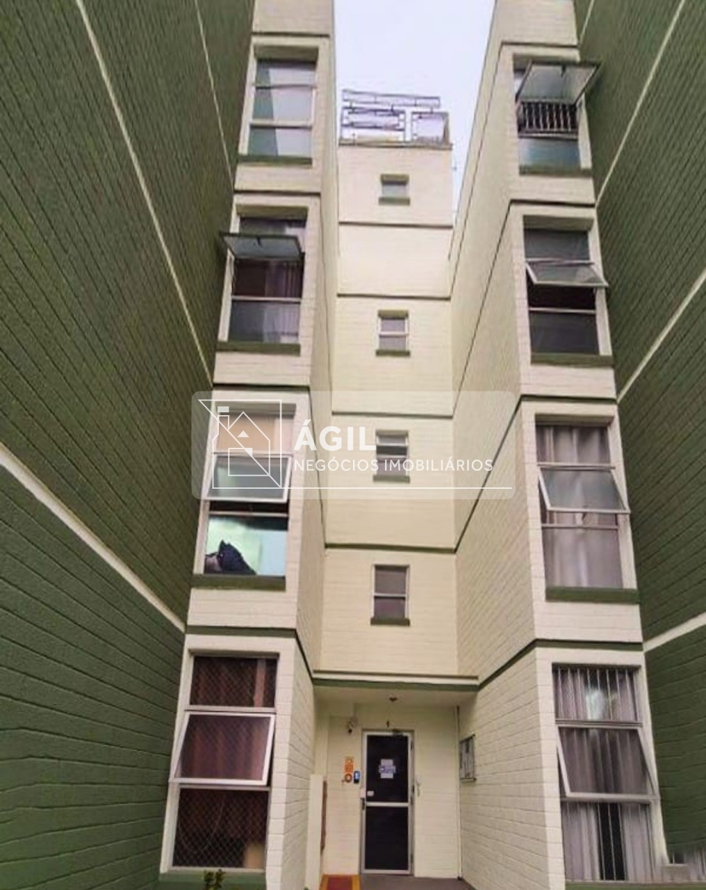 Vende-se apartamento condomínio solar leste, bairro jardim s