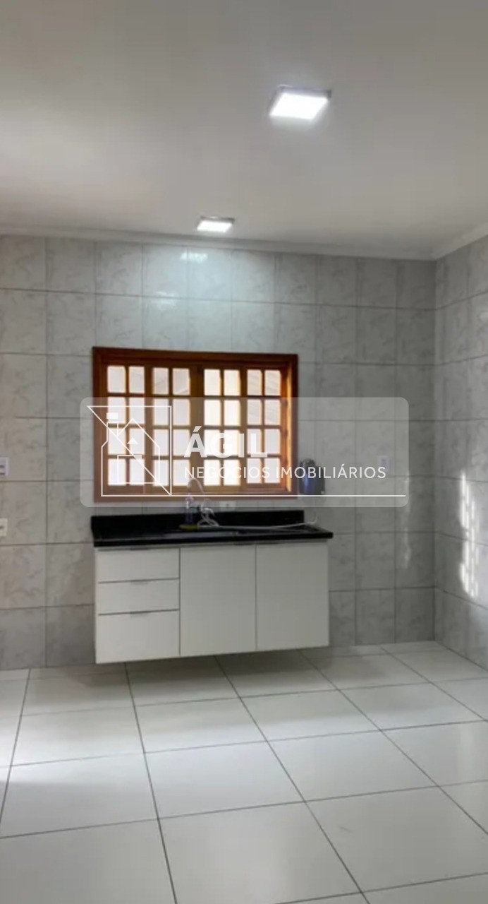 Vende-se Casa no Bairro Villa Branca - Jacareí/SP.