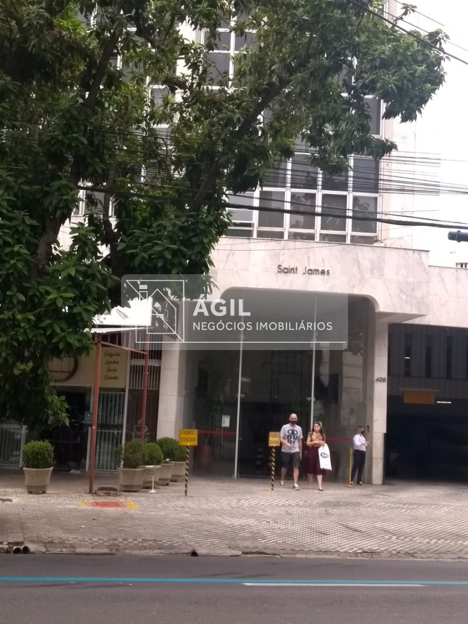 Venda Aceita permuta em uma sala comercial no Edifício San James em São Jose dos Campos-SP A sala comercial fica no Edifício Saint James à avenida d