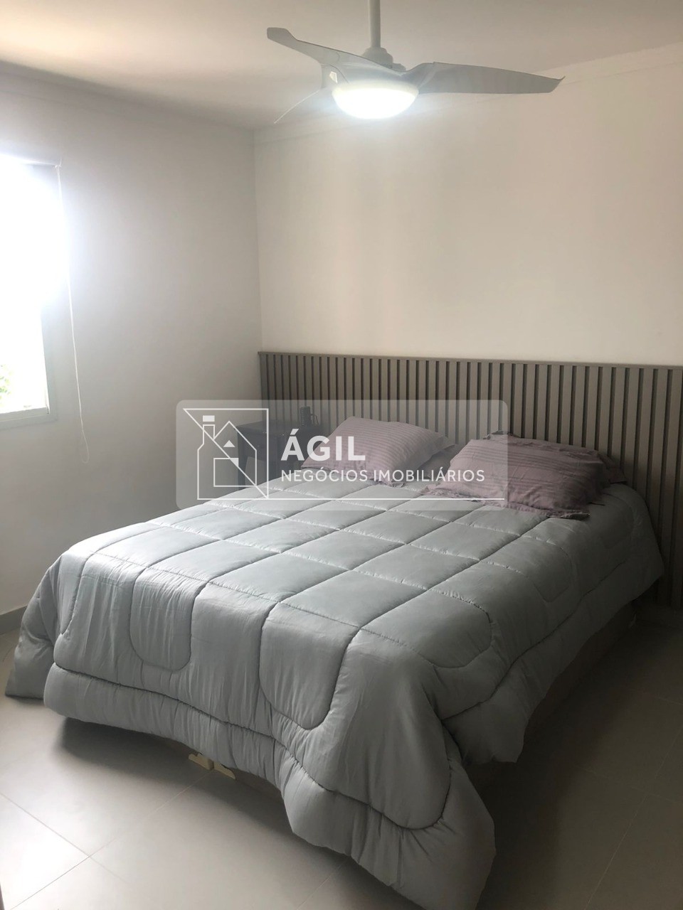 Lindo apartamento de 1 dormitório para alugar no Urbanova - São José dos Campos - SP 1 dormitório mobiliado com cama de casal e armário, c/ventilador