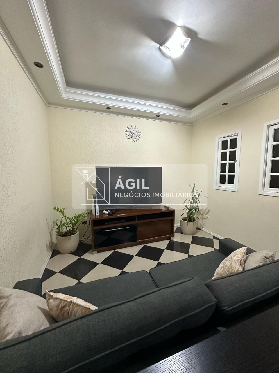 Vendo-casa - jardim uirá - 150,00m² - 3 dormitórios- 3 suite