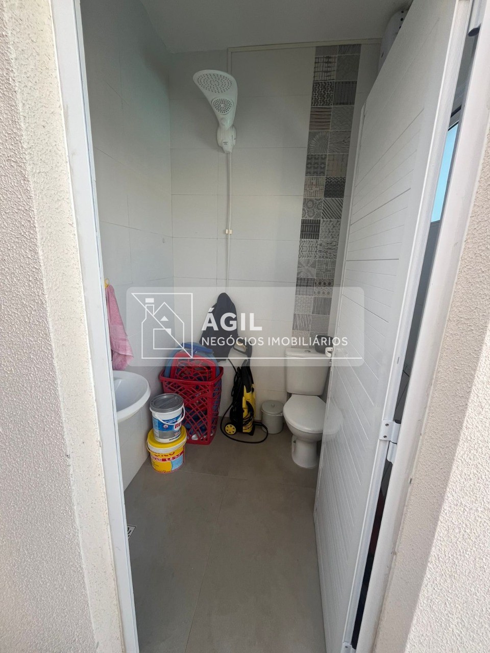 Venda - Edicula - 58m² - Piscina - Villa Branca - Jacarei