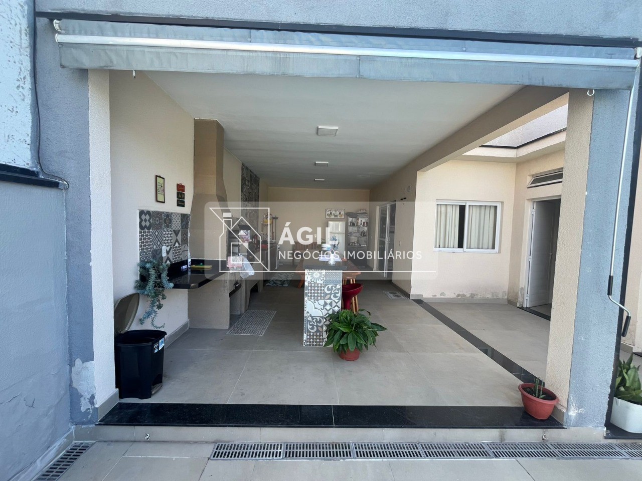 Venda - Edicula - 58m² - Piscina - Villa Branca - Jacarei