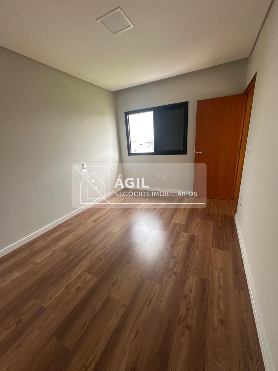 Venda - casa -sobrado - 3 suites - condomínio reserva rudá -