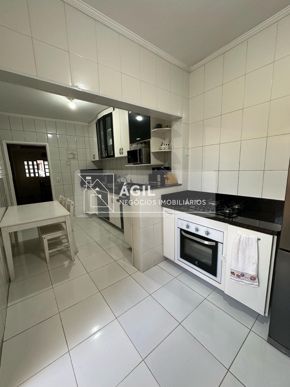 Vendo-casa - jardim uirá - 150,00m² - 3 dormitórios- 3 suite