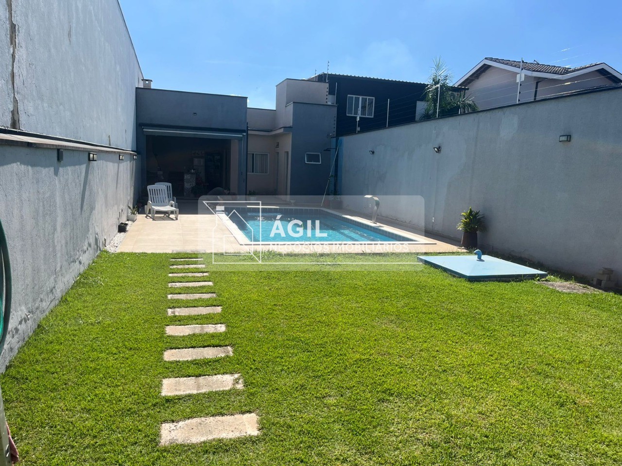 Venda - Edicula - 58m² - Piscina - Villa Branca - Jacarei