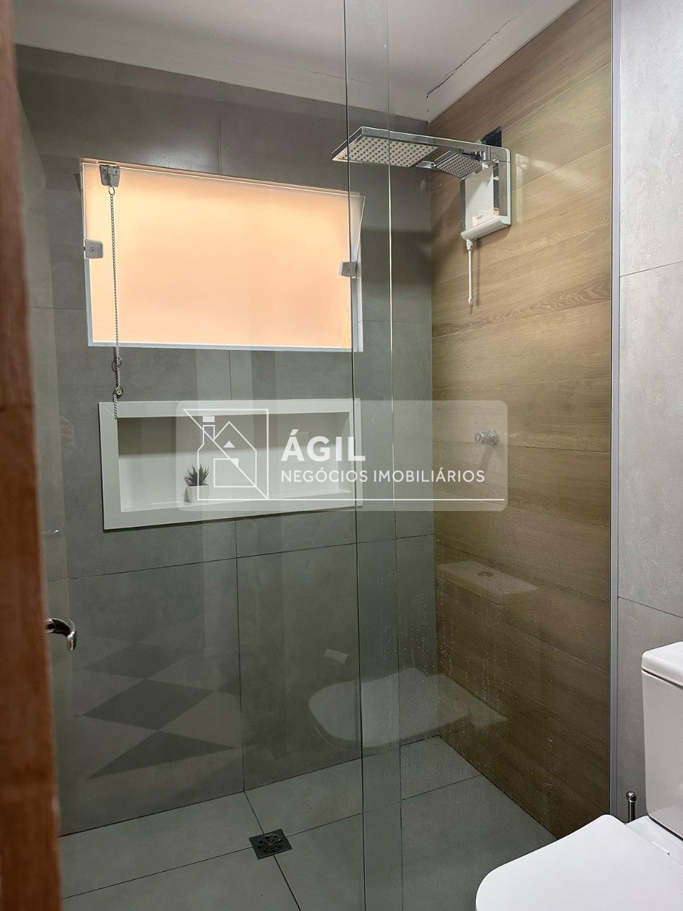 Vendo-casa - jardim uirá - 150,00m² - 3 dormitórios- 3 suite