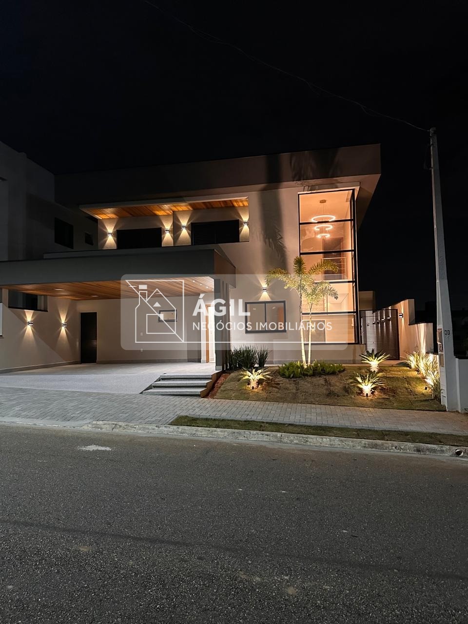 Venda - Casa -Sobrado - 3 suites - Condomínio Reserva Rudá - São José dos Campos - São Paulo