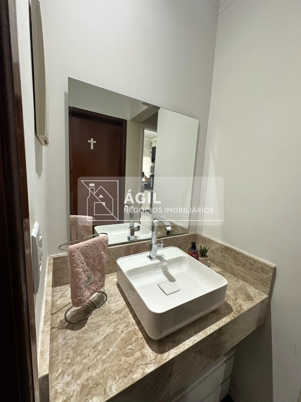 Vendo-casa - jardim uirá - 150,00m² - 3 dormitórios- 3 suite