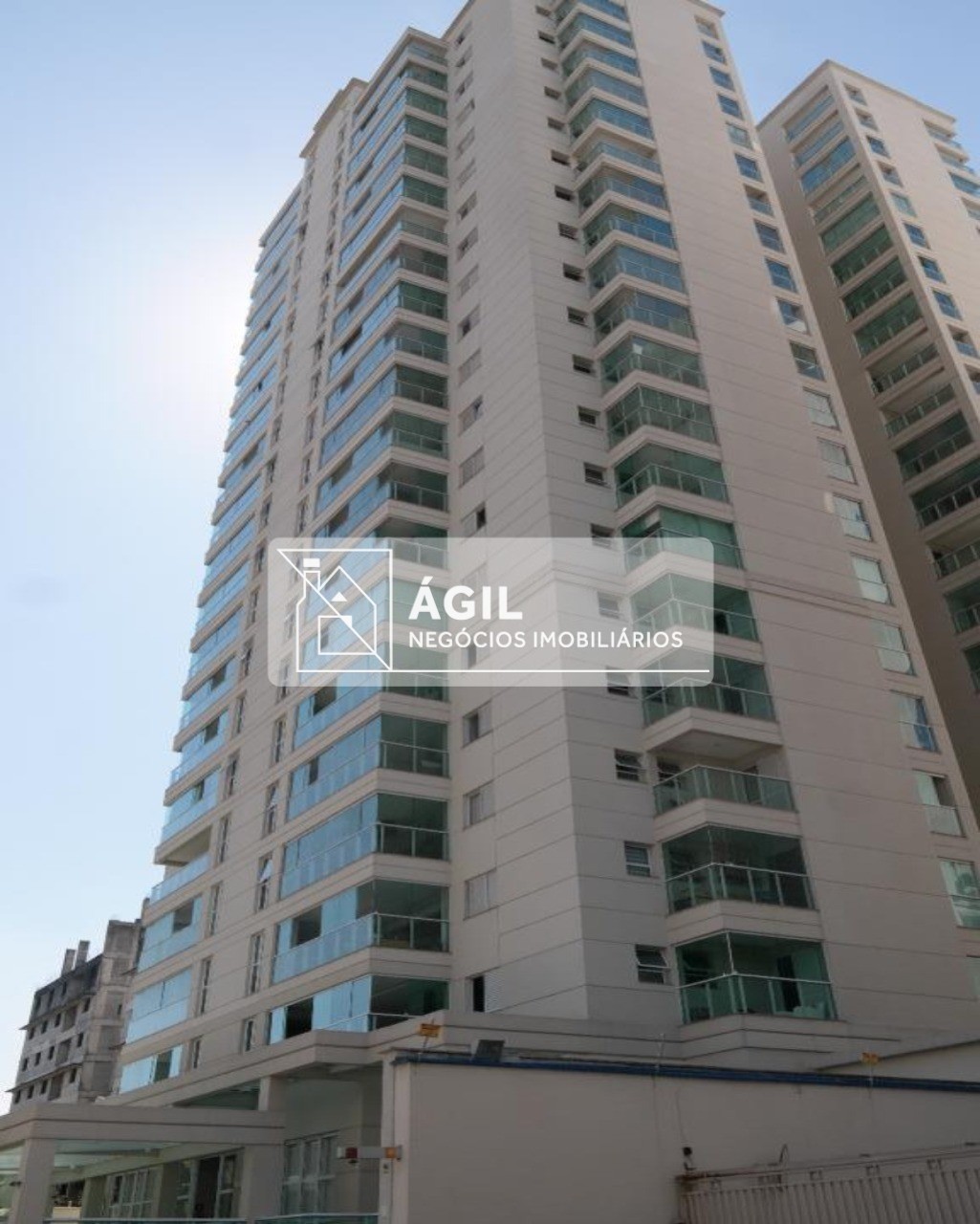 Aluguel Apartamento - Parque Residencial Aquarius - Edifício Boulevard Park - 160m² - 3 Suítes O Edifício Boulevard Park Aquarius está localizado no