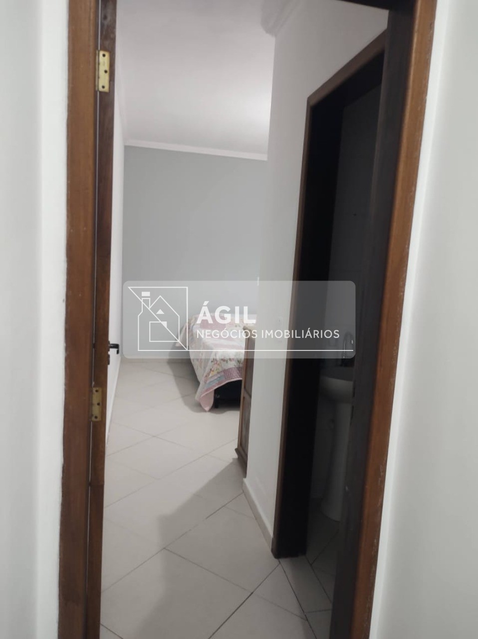 Casa térrea a venda na Vila Industrial - São José dos Campos - SP A.C.: 116m2 A.T.: 150m2
