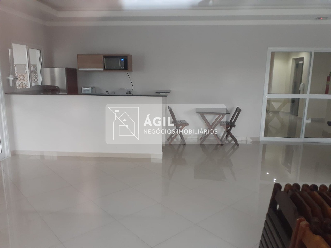 Aluga-se - Apartamento - 02 quartos - Edifício Piazza San Martino - Jardim Del Rey