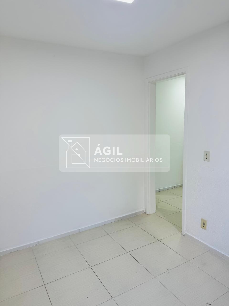 ALUGA-SE Apartamento 01 dormitório - de 38m², localizada no bairro Jardim Califórnia - JACAREÍ