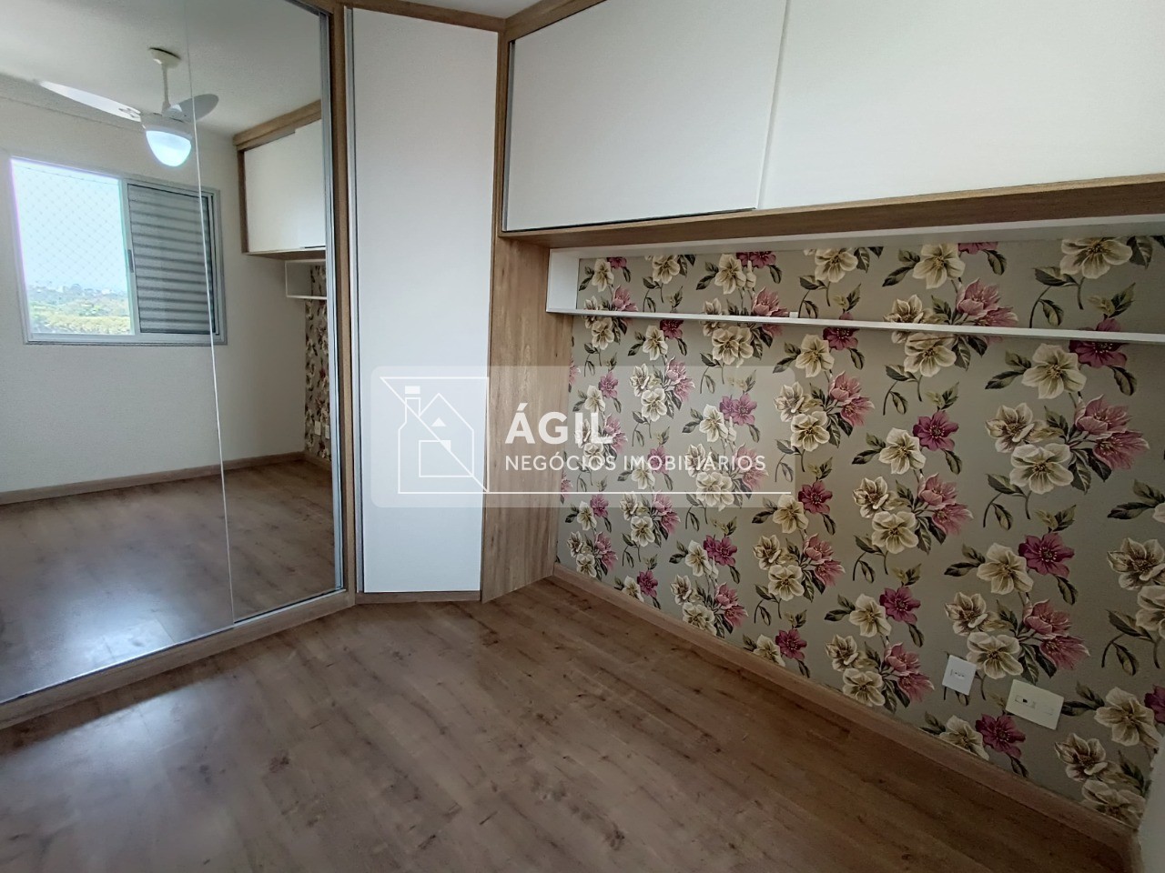 Apartamento a Venda no Condomínio Cittá Di Roma - Jardim Augusta - São José dos Campos - SP Próximo ao Shopping Center Vale e Linha Verde - 55 m² -