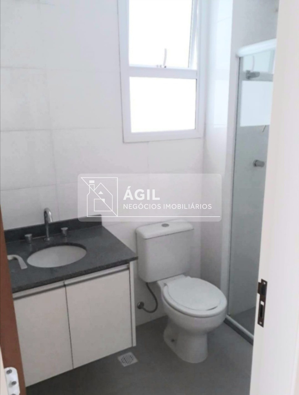 Aluga-se Apartamento de 2 dormitórios no Jardim Aquarius
