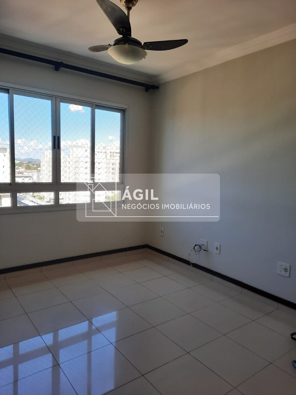 Aluga-se - apartamento - 02 quartos, suite - edifício pontal