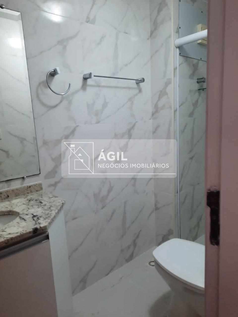 Aluga-se - apartamento - 02 quartos, suite - edifício pontal