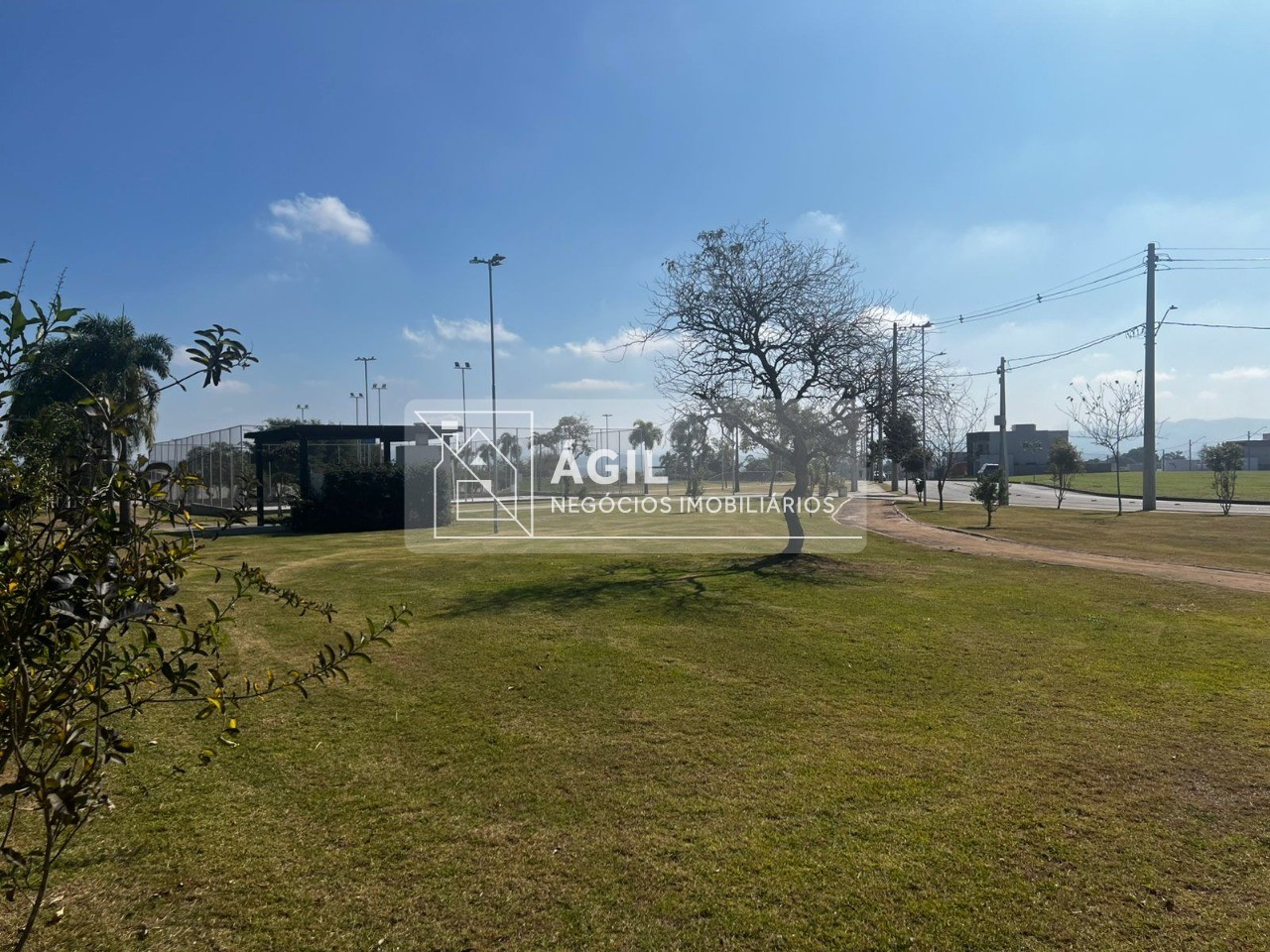 Venda - Terreno - 250m² - Loteamento Vereda dos Campos - Jardim das Flores - Fazenda Ronda, São José dos Campos - SP