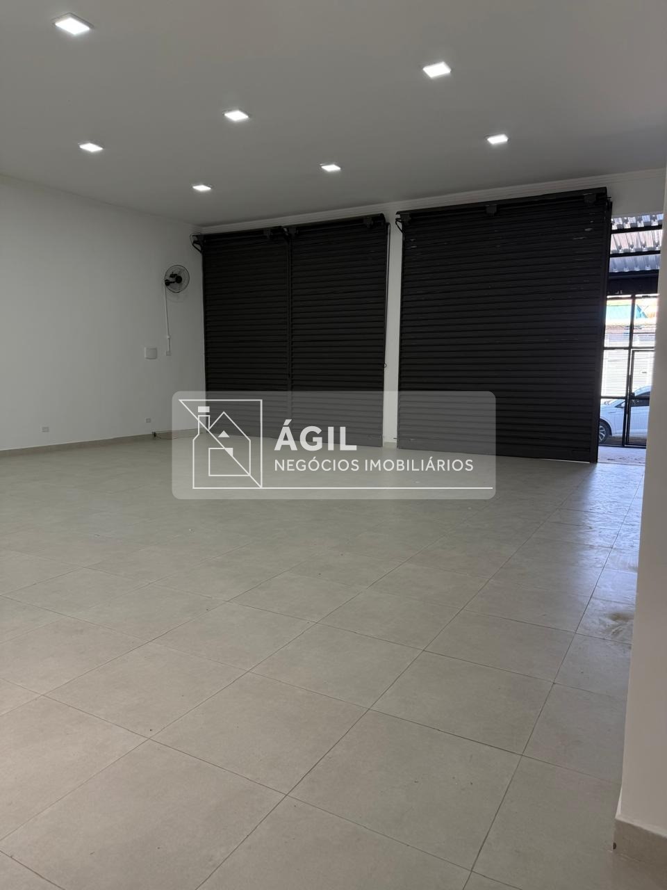 Aluga se - galpão- comercial - 105m² - campos de são jose - 