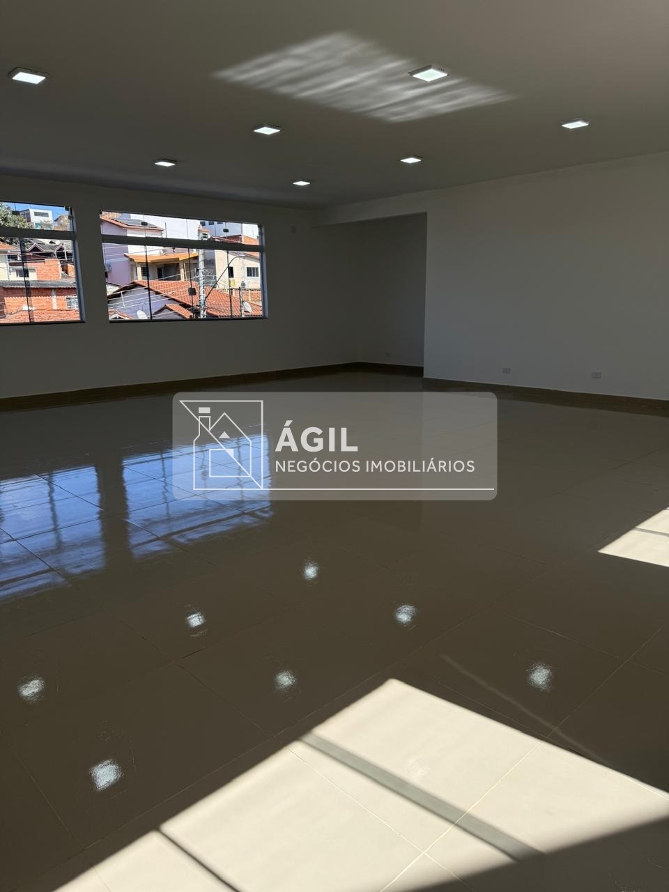 Aluga se - sala - ponto comercial - 105m² - campos de são jo