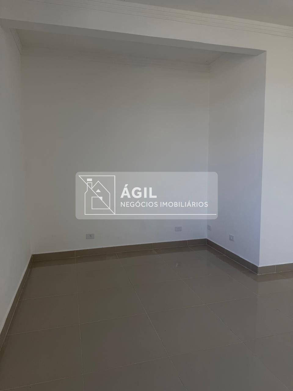 Aluga se - galpão- comercial - 105m² - campos de são jose - 
