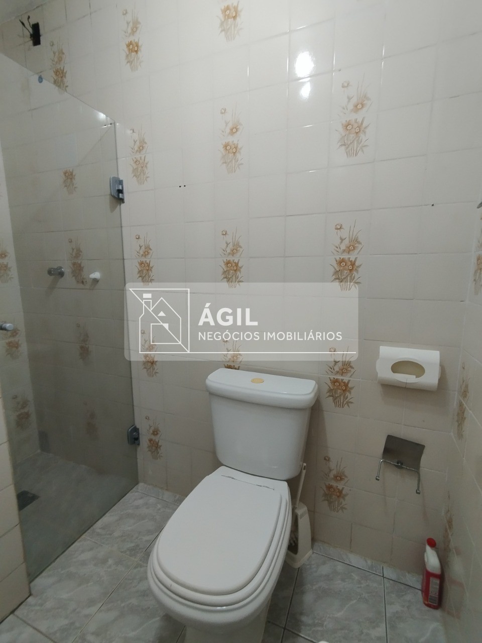 Vende-se apartamento com 02 dormitórios de 58m² no jardim ca