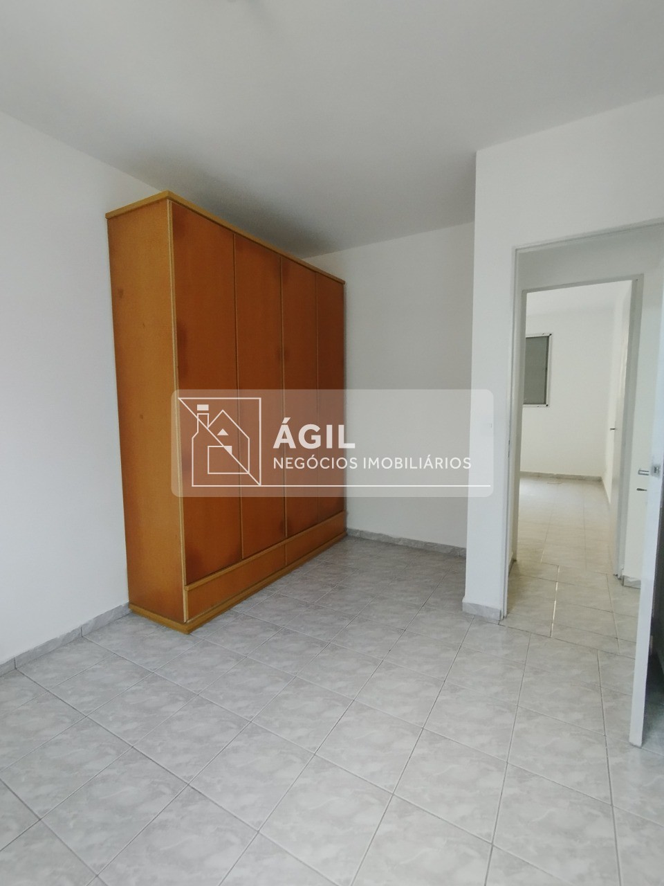 Vende-se apartamento com 02 dormitórios de 58m² no jardim ca