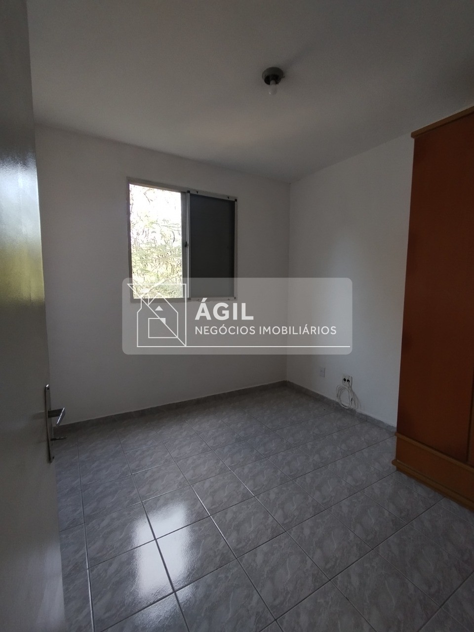 Vende-se apartamento com 02 dormitórios de 58m² no jardim ca