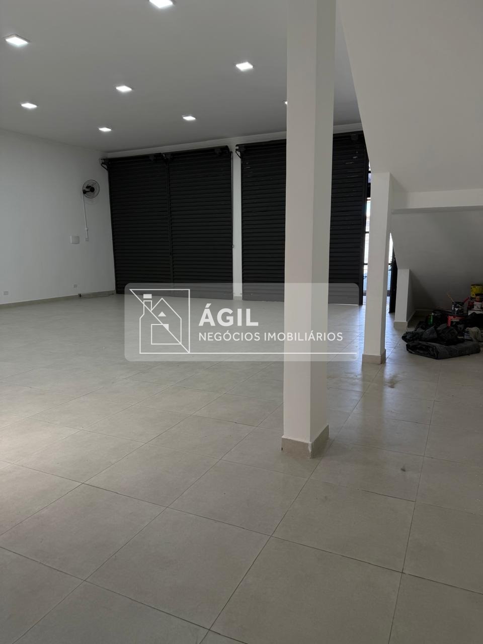 Aluga se - galpão- comercial - 105m² - campos de são jose - 