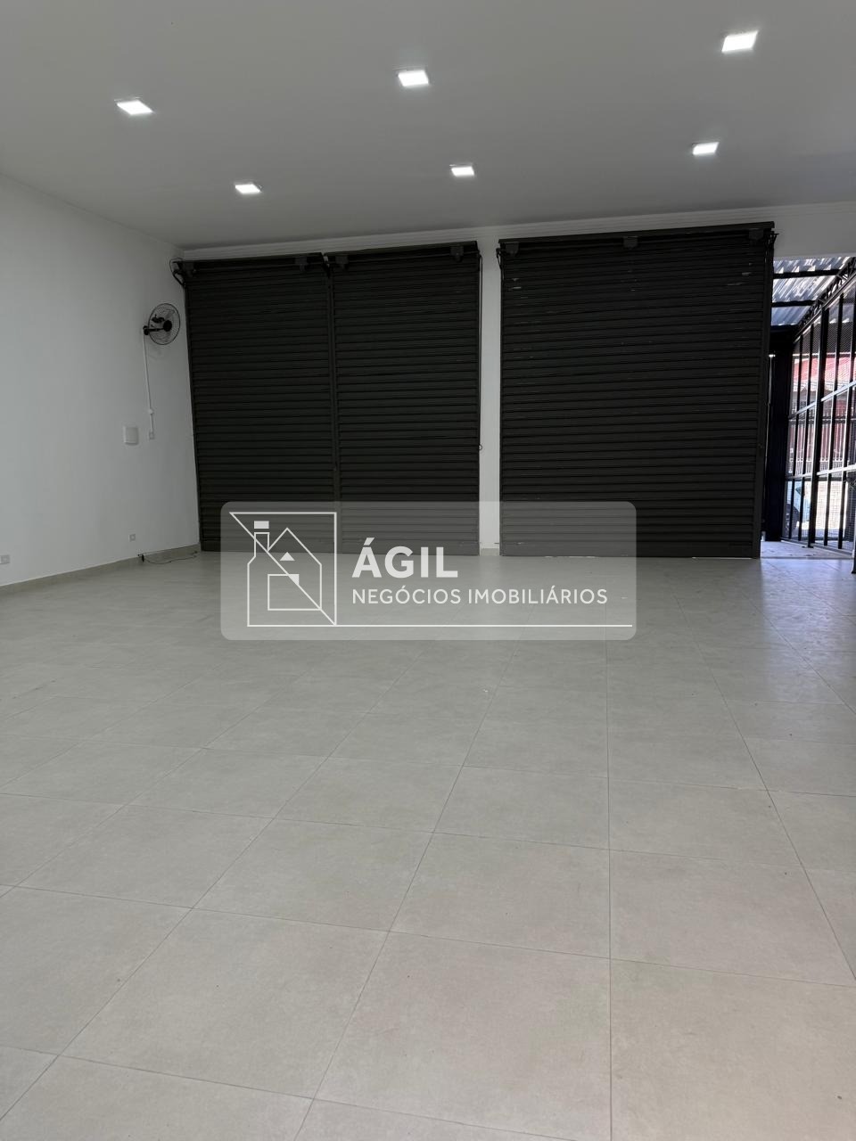 Aluga se - galpão- comercial - 105m² - campos de são jose - 