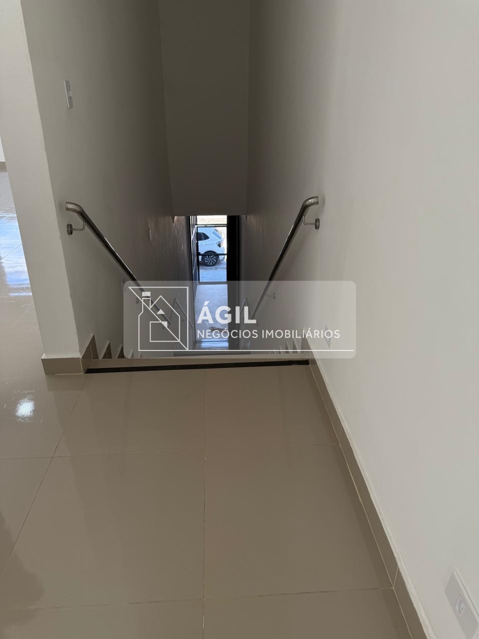 Aluga se - sala - ponto comercial - 105m² - campos de são jo