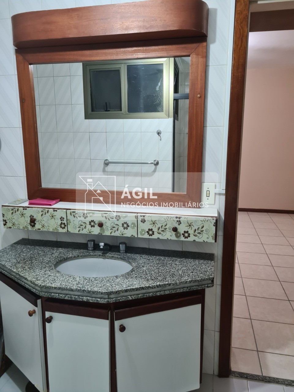 Aluguel - apartamento - 160m² - condomínio edifício por do s