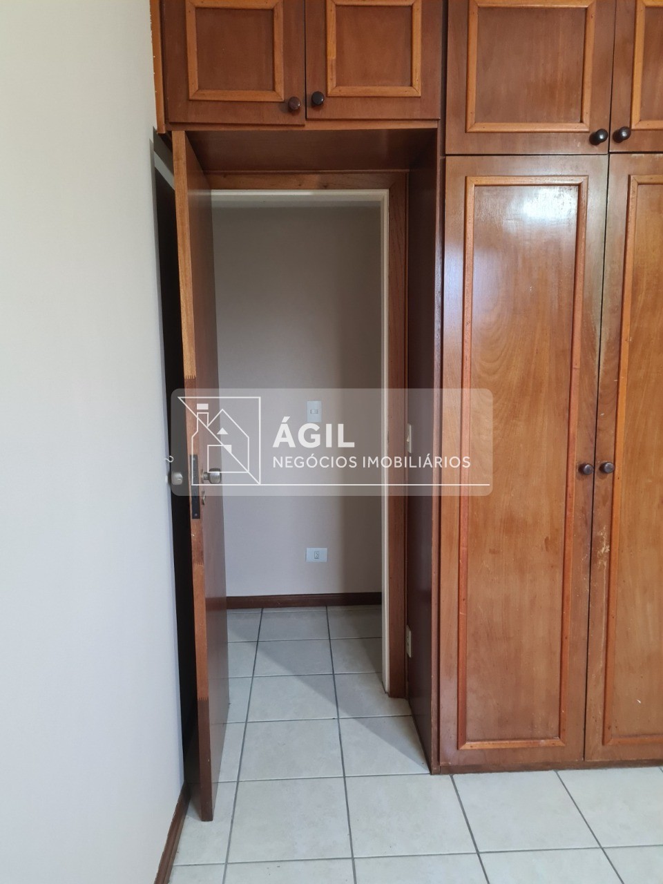 Aluguel - apartamento - 160m² - condomínio edifício por do s