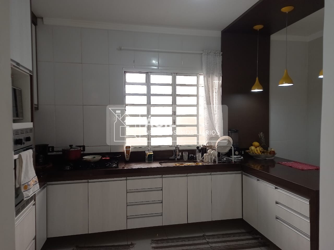 Vendo Sobrado com 5 dormitórios, 236 m² por R$ 945.000,00 - Jardim América - São José dos Campos/SP