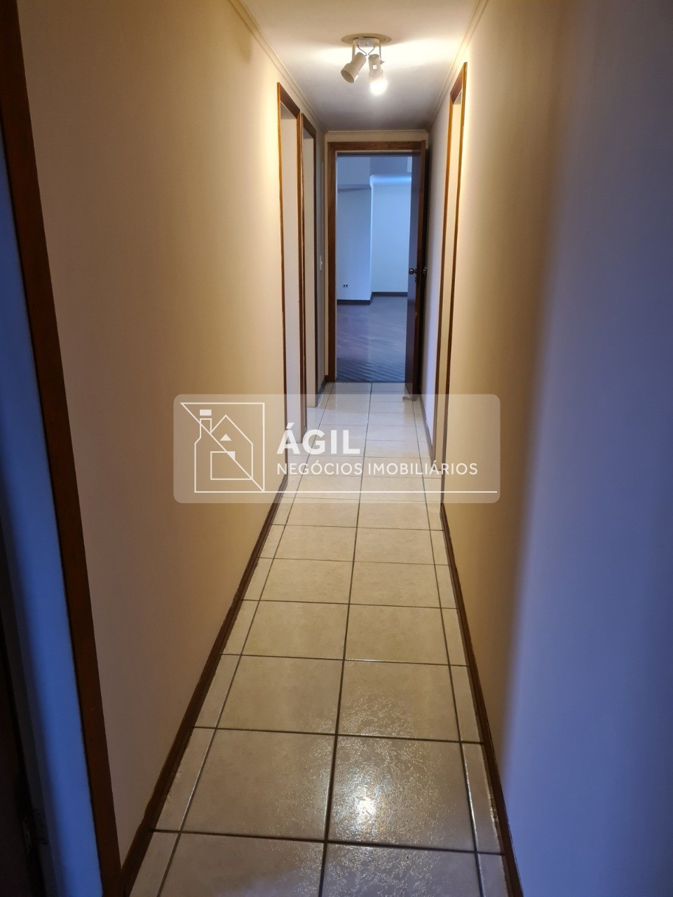 Aluguel - apartamento - 160m² - condomínio edifício por do s