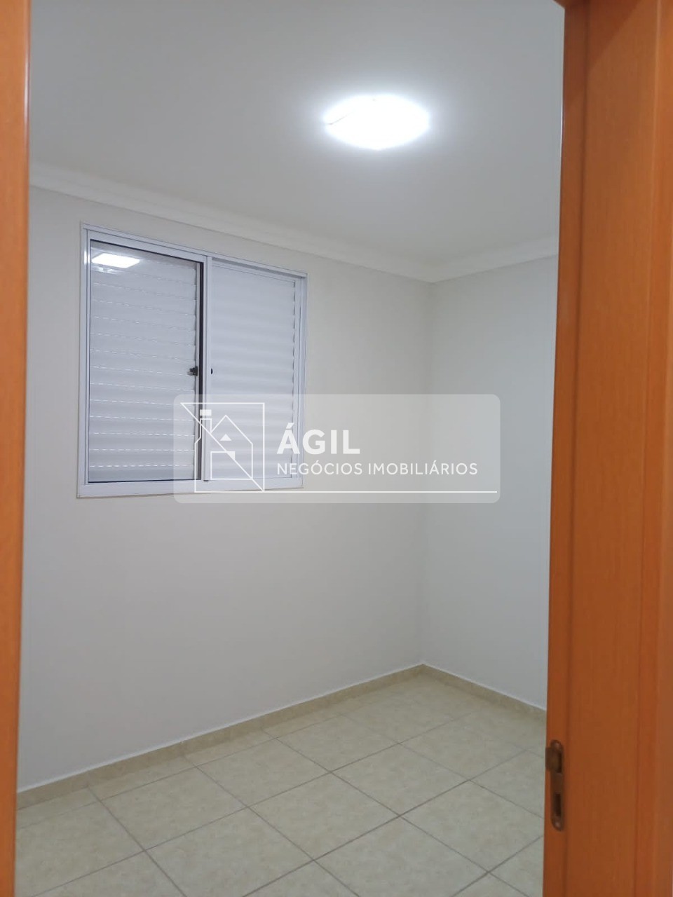 Aluga-se - Apartamento - 02 quartos suite - Spazio Campos Gerais - Jardim das Industrias