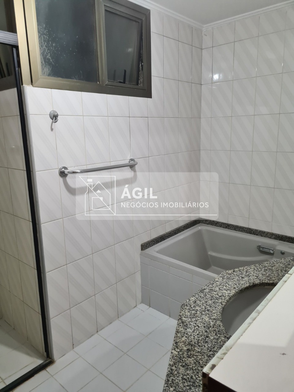Aluguel - apartamento - 160m² - condomínio edifício por do s