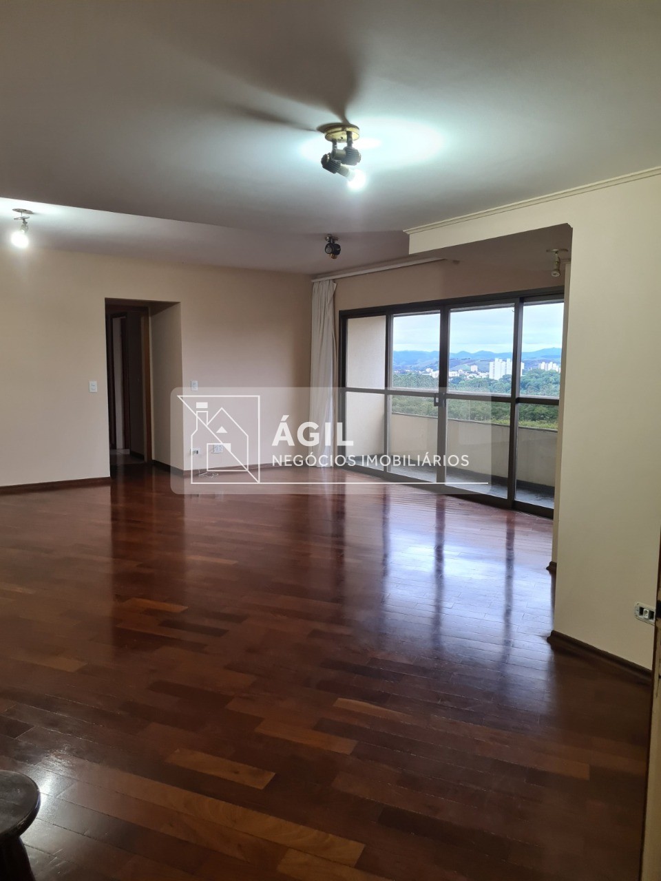 Aluguel - apartamento - 160m² - condomínio edifício por do s