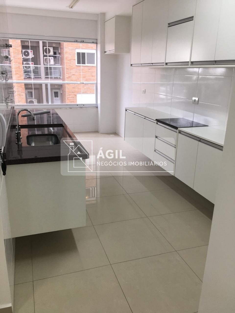 Apartamento de 2 dormitórios, com suíte, para ALUGUEL / LOCAÇÃO no Parque Residencial Aquarius - São José dos Campos - SP Apto com 79 m² 2 dormitório