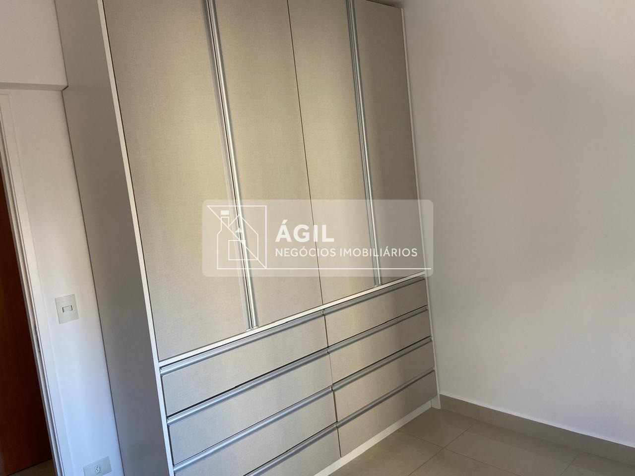 Apartamento de 2 dormitórios, com suíte, para ALUGUEL / LOCAÇÃO no Parque Residencial Aquarius - São José dos Campos - SP Apto com 79 m² 2 dormitório