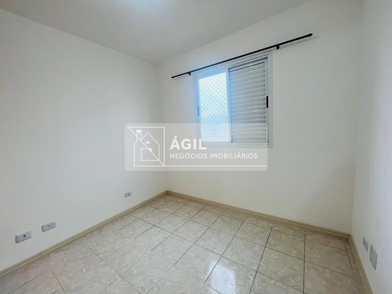 Alugo apartamento 45m2 - 1 dormitório - edificio san giusepp