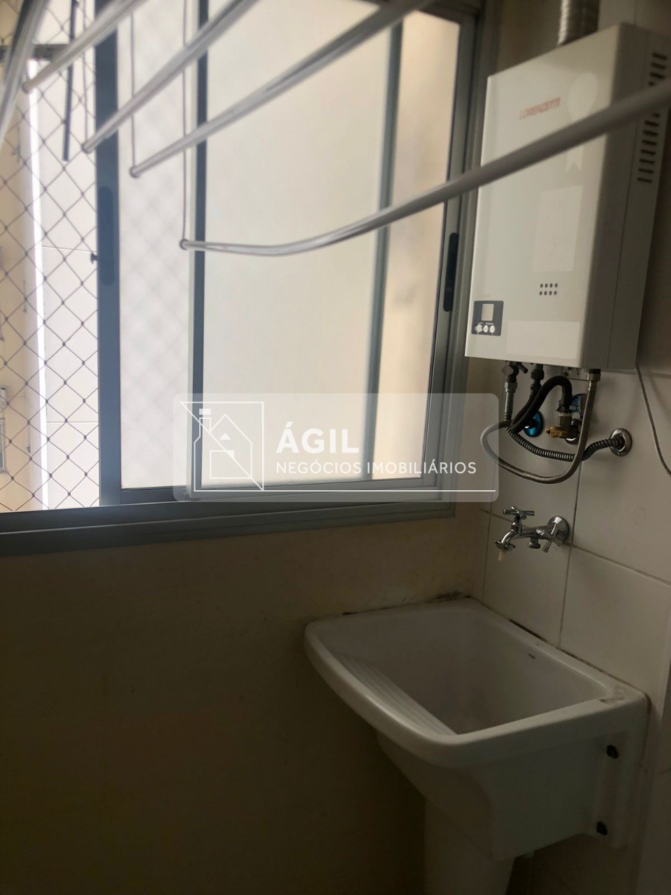 APARTAMENTO PARA LOCAÇÃO NO CITTA DI ROMA, JARDIM AUGUSTA - SÃO JOSÉ DOS CAMPOS - SP - Área útil: 62m² - 3 dormitórios (sendo 1 suíte) - 2 Banheiros
