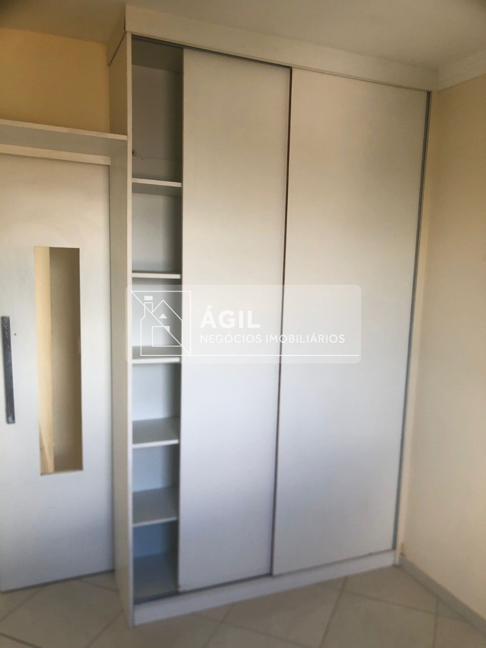 APARTAMENTO PARA LOCAÇÃO NO CITTA DI ROMA, JARDIM AUGUSTA - SÃO JOSÉ DOS CAMPOS - SP - Área útil: 62m² - 3 dormitórios (sendo 1 suíte) - 2 Banheiros